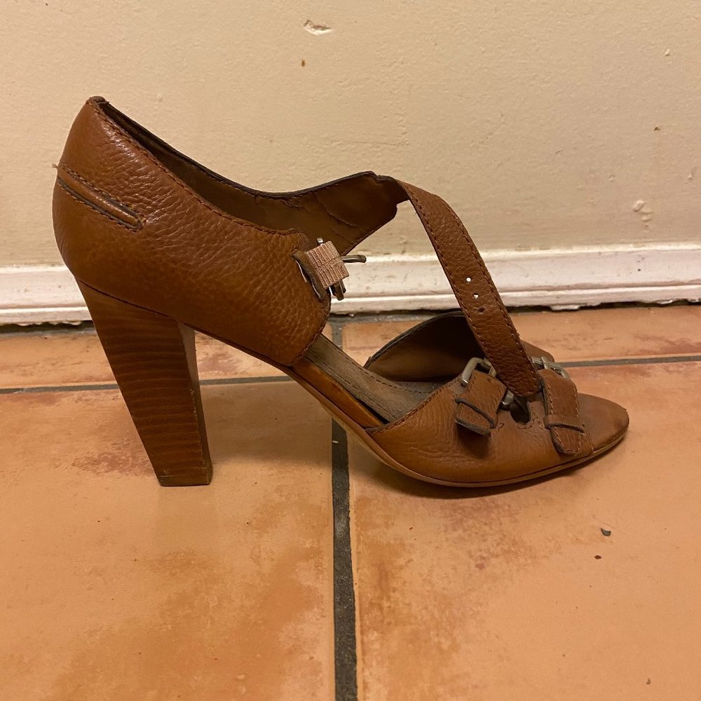 Nine West Heel Sandal Nearly New